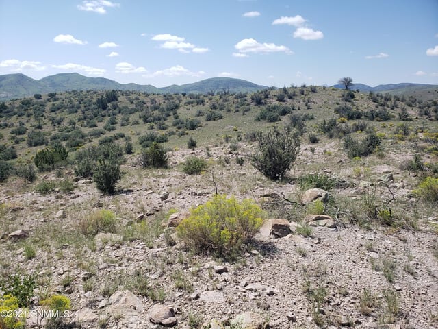 Terreno sin desarrollar en venta por $110,000: 8 Child of Water, Hillsboro, NM