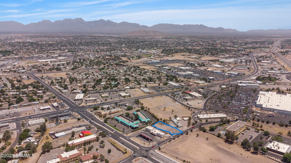 1351 Hickory Drive, Las Cruces, NM 88005 photo 8