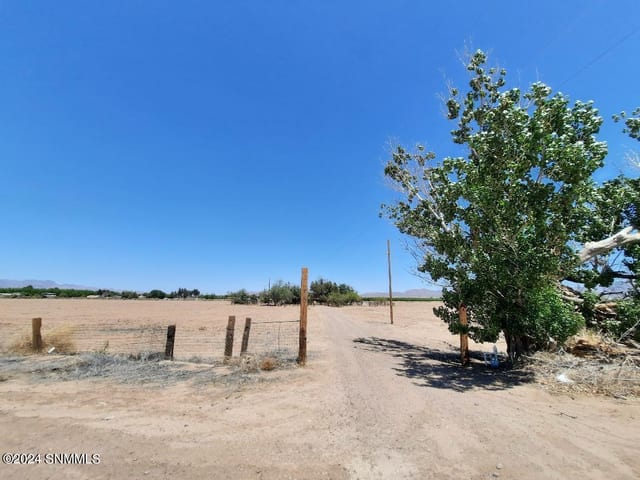 3216 Three Saints Rd, Anthony, NM 88021, foto 2