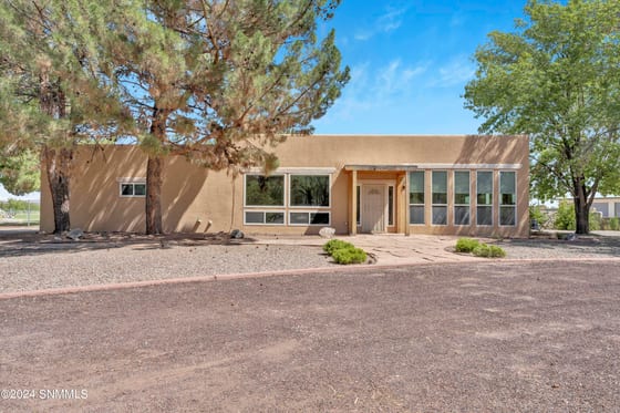 4208 Escondido Lane, Las Cruces, NM 88005 photo 2