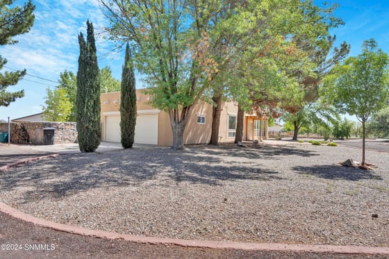 4208 Escondido Lane, Las Cruces, NM 88005 photo 3