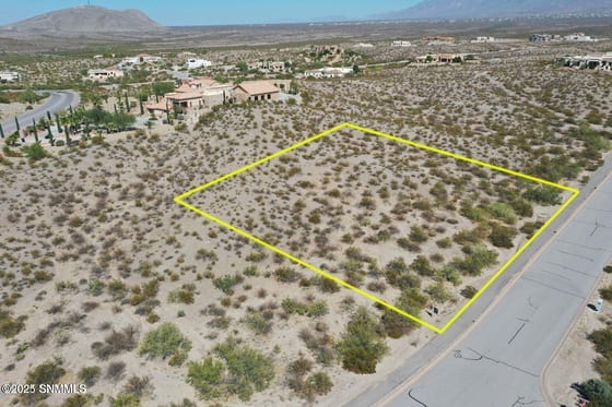 6025 Avenida Sonrisa, Las Cruces, NM 88011 photo 2