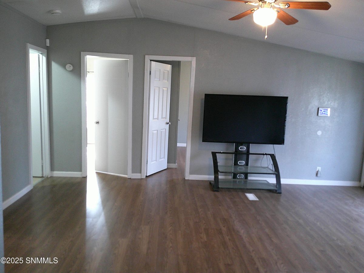 2555 Primavera Street, Las Cruces, NM 88005 photo 7