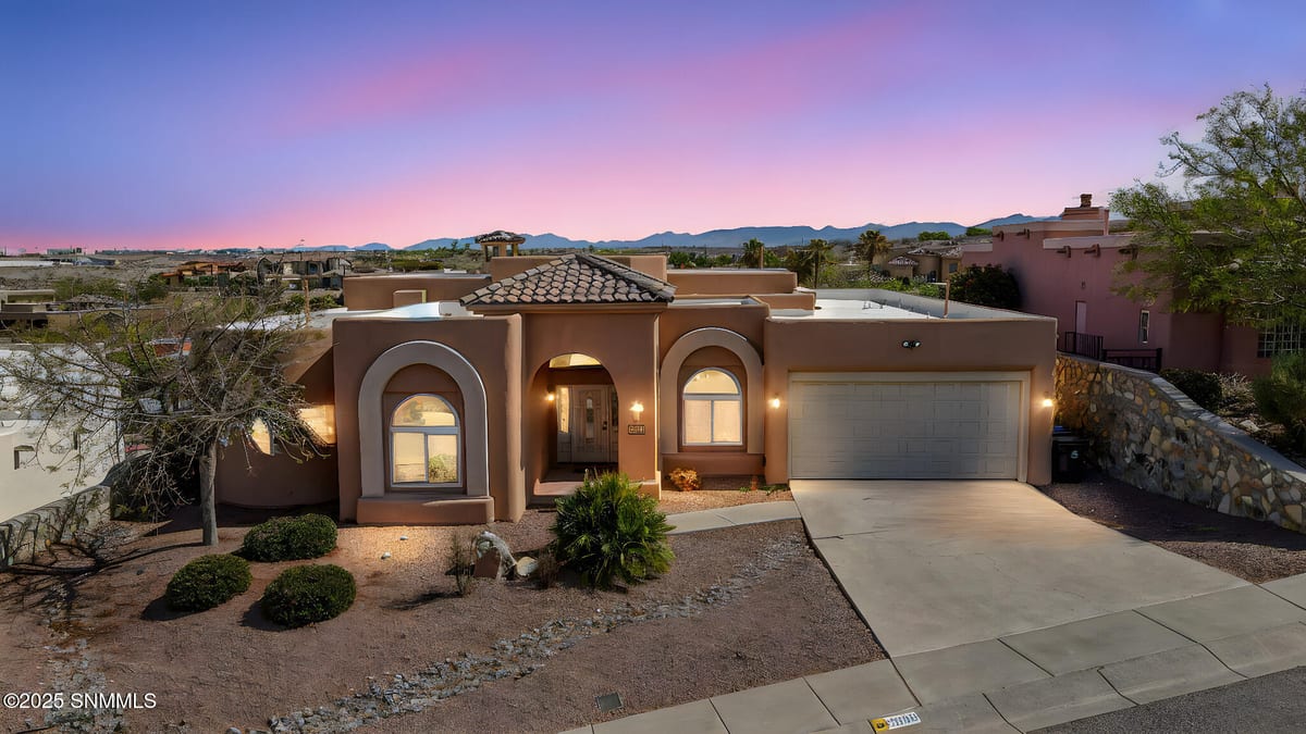 3085 Eclipse Ridge Lane, Las Cruces, NM 88011 photo 1