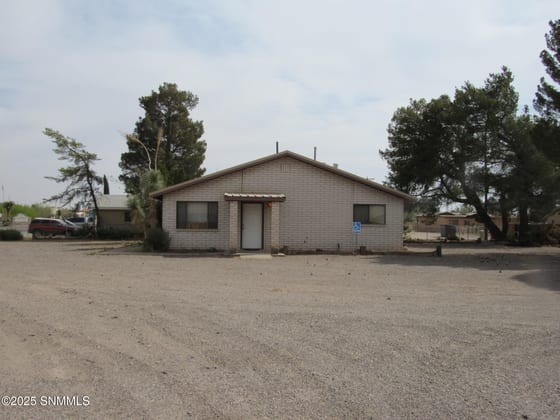 900 W Birch Street, Deming, NM 88030 photo 3
