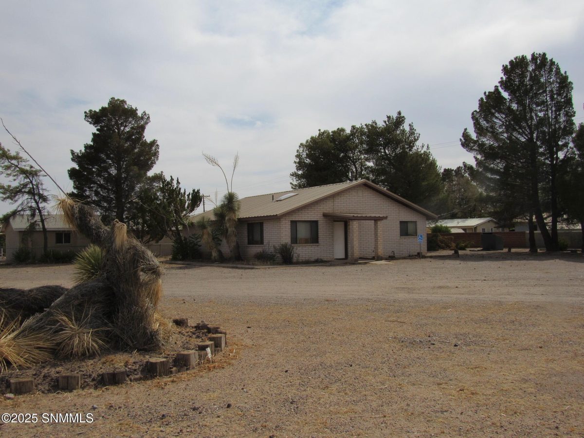 900 W Birch Street, Deming, NM 88030 photo 9