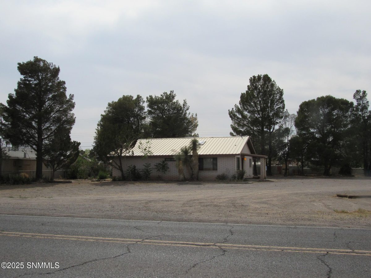 900 W Birch Street, Deming, NM 88030 photo 10