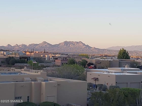 8025 Renoir Loop, Las Cruces, NM 88007 photo 2