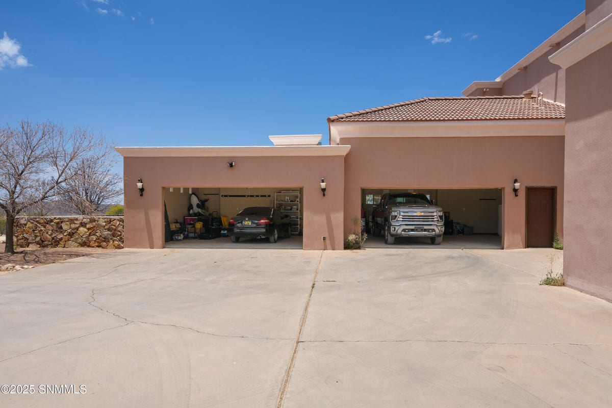 9770 Desert Mirage Drive, Las Cruces, NM 88011 photo 10