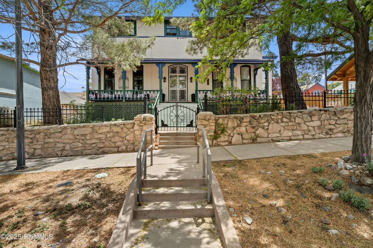 411 West Broadway Street, Silver City, NM 88061 photo 3