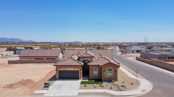 3906 Royal View Street, Las Cruces, NM 88012 photo 2