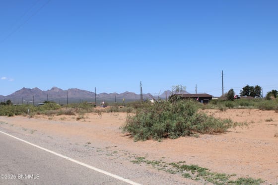 7563 El Centro Boulevard, Las Cruces, NM 88012 photo 5