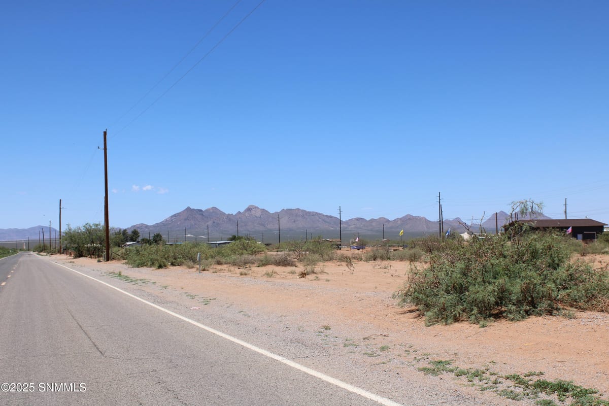 7563 El Centro Boulevard, Las Cruces, NM 88012 photo 9