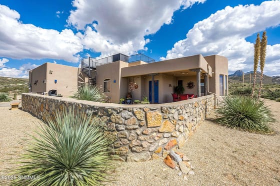 15514 Space Murals Lane, Las Cruces, NM 88011 photo 2