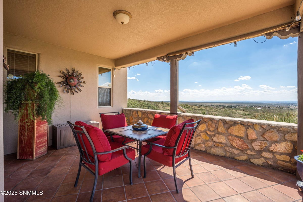 15514 Space Murals Lane, Las Cruces, NM 88011 photo 6