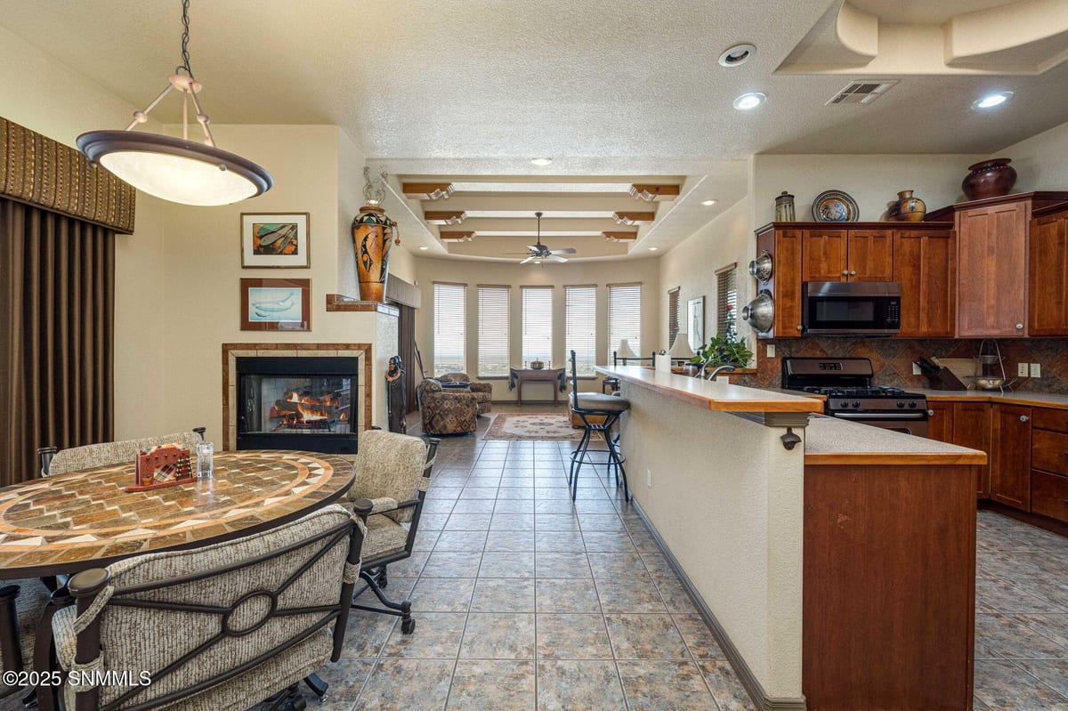 15514 Space Murals Lane, Las Cruces, NM 88011 photo 9