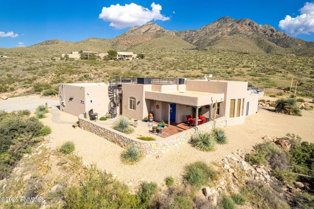 15514 Space Murals Lane, Las Cruces, NM – 4 bedroom, 2,966 sqft single family residence for sale at $649,000
