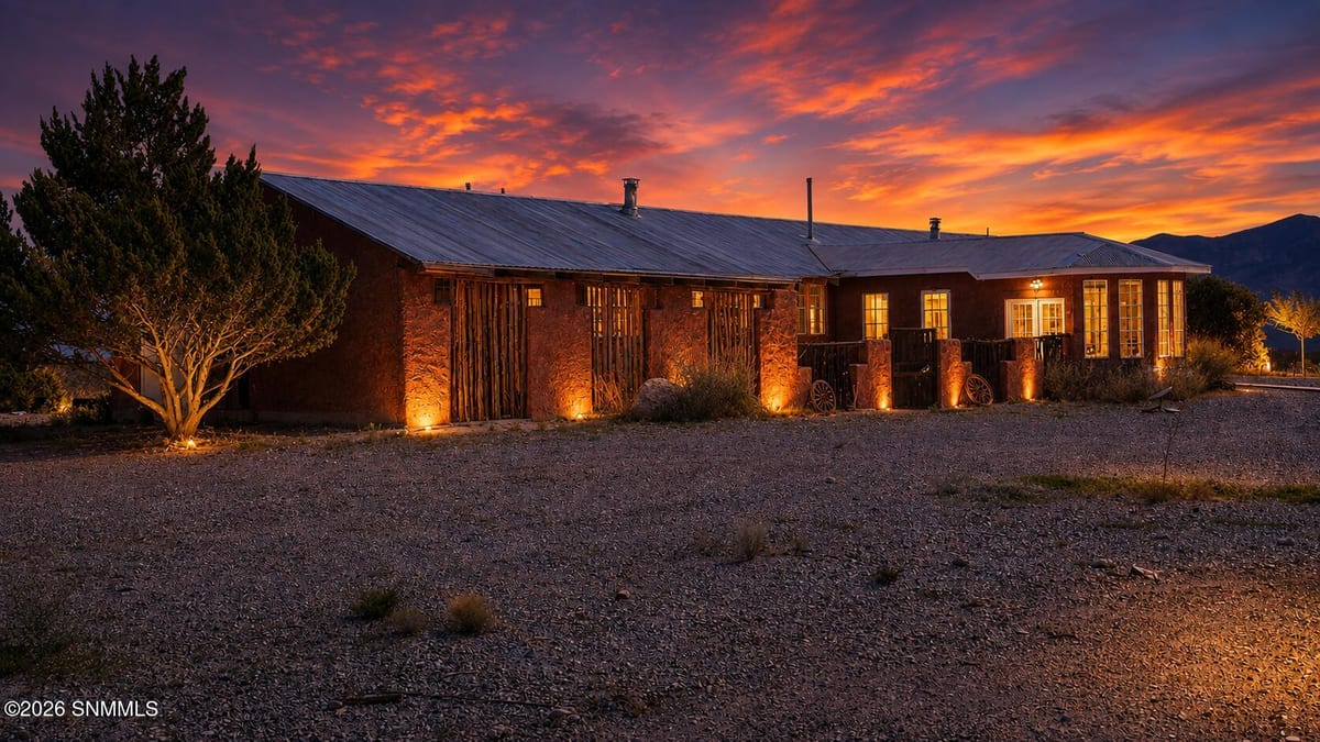 12124 NM-152 Highway, Caballo, NM 87931 photo 11