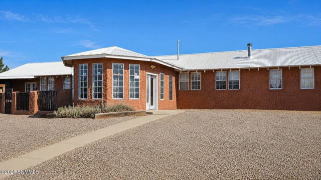 12124 NM-152 Highway, Caballo, NM 87931 photo 2