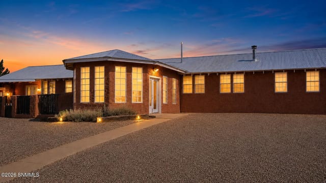 12124 NM-152 Highway, Caballo, NM – 3 bedroom, 2,700 sqft single family residence for sale at $365,000