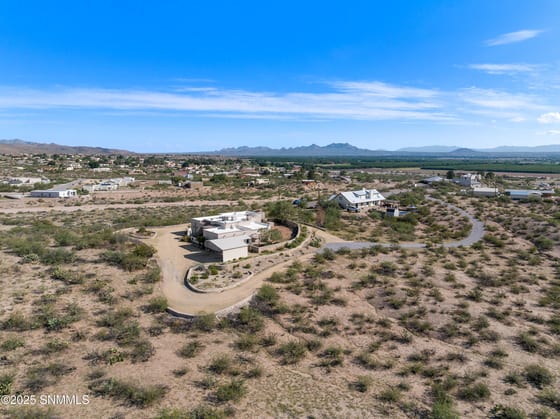 5699 Good News Way, Las Cruces, NM 88007 photo 2