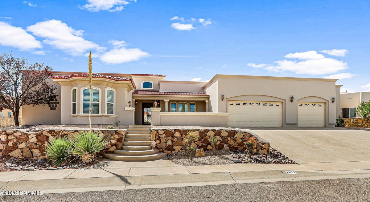 2892 Lookout Ridge Drive, Las Cruces, NM 88011 photo 1