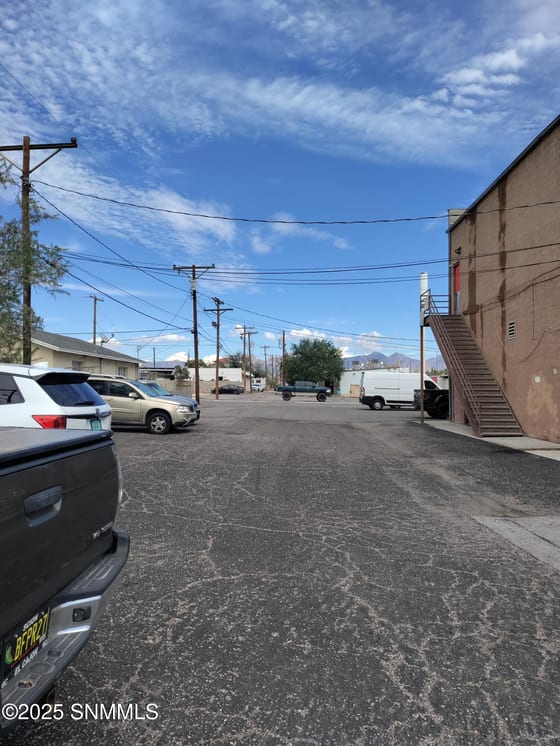 525 E Lohman Avenue, Las Cruces, NM 88001 photo 5
