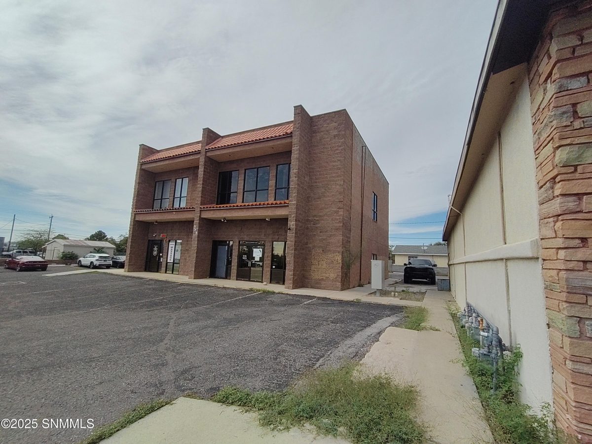 525 E Lohman Avenue, Las Cruces, NM 88001 photo 9