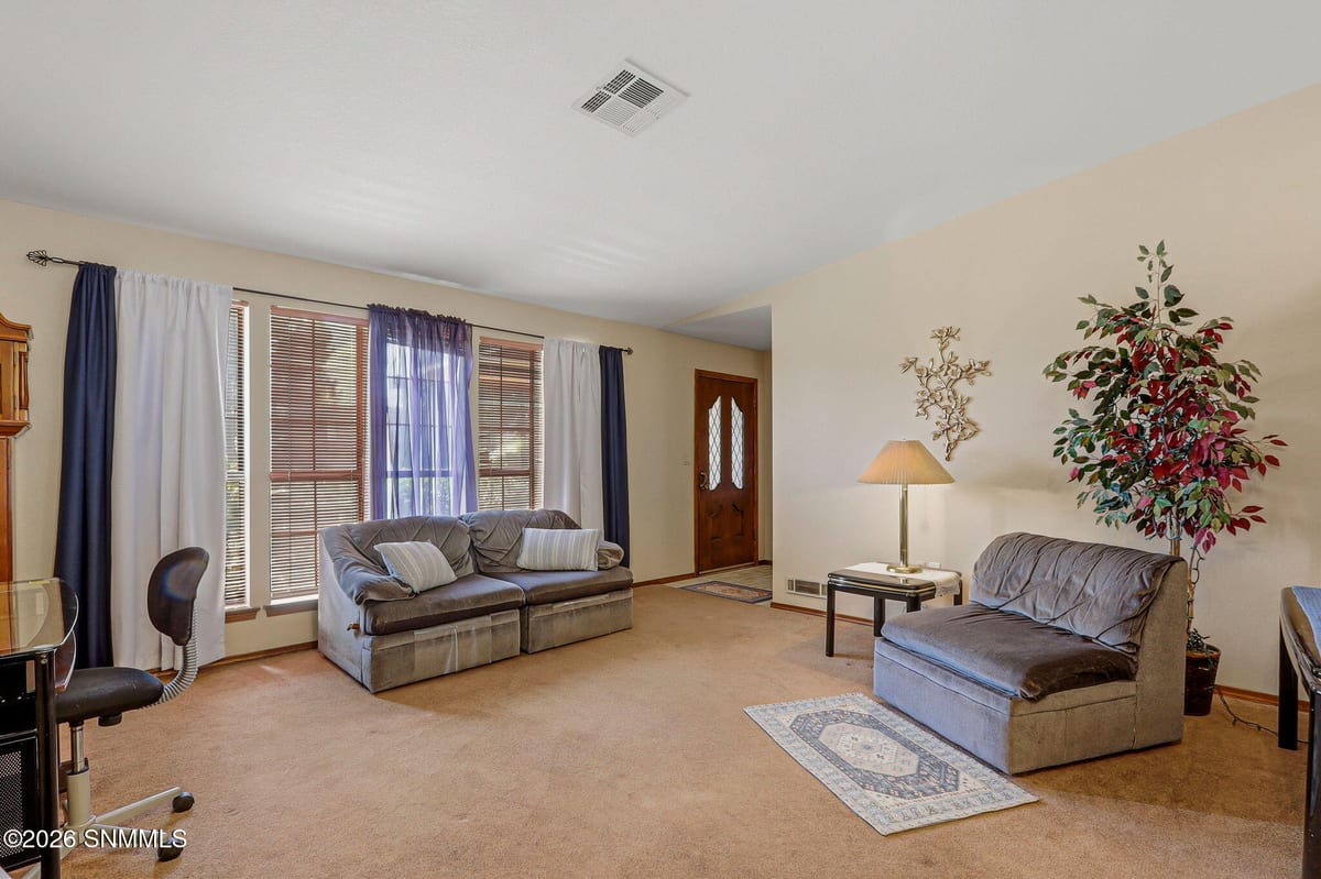 783 Stagecoach Drive, Las Cruces, NM 88011 photo 5