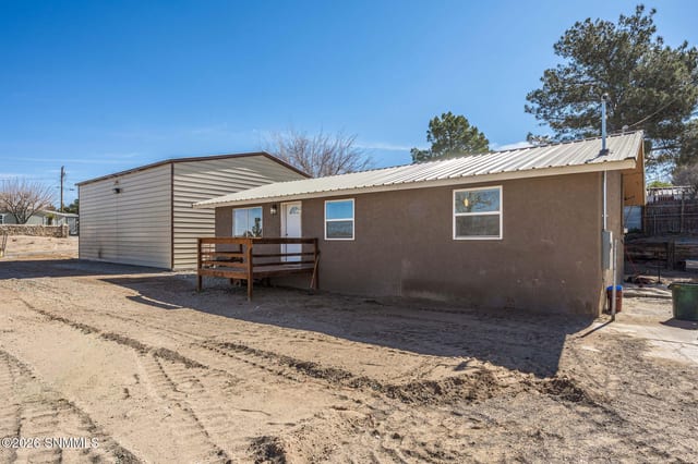5267 Navajo Trail, Las Cruces, NM – 3 bedroom, 1,056 sqft single family residence for sale at $260,000