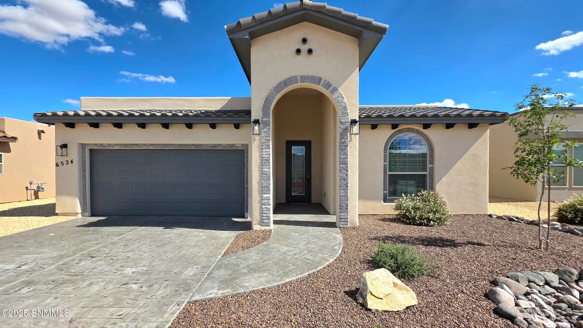 6524 Blackbird Road, Las Cruces, NM 88012 photo 1