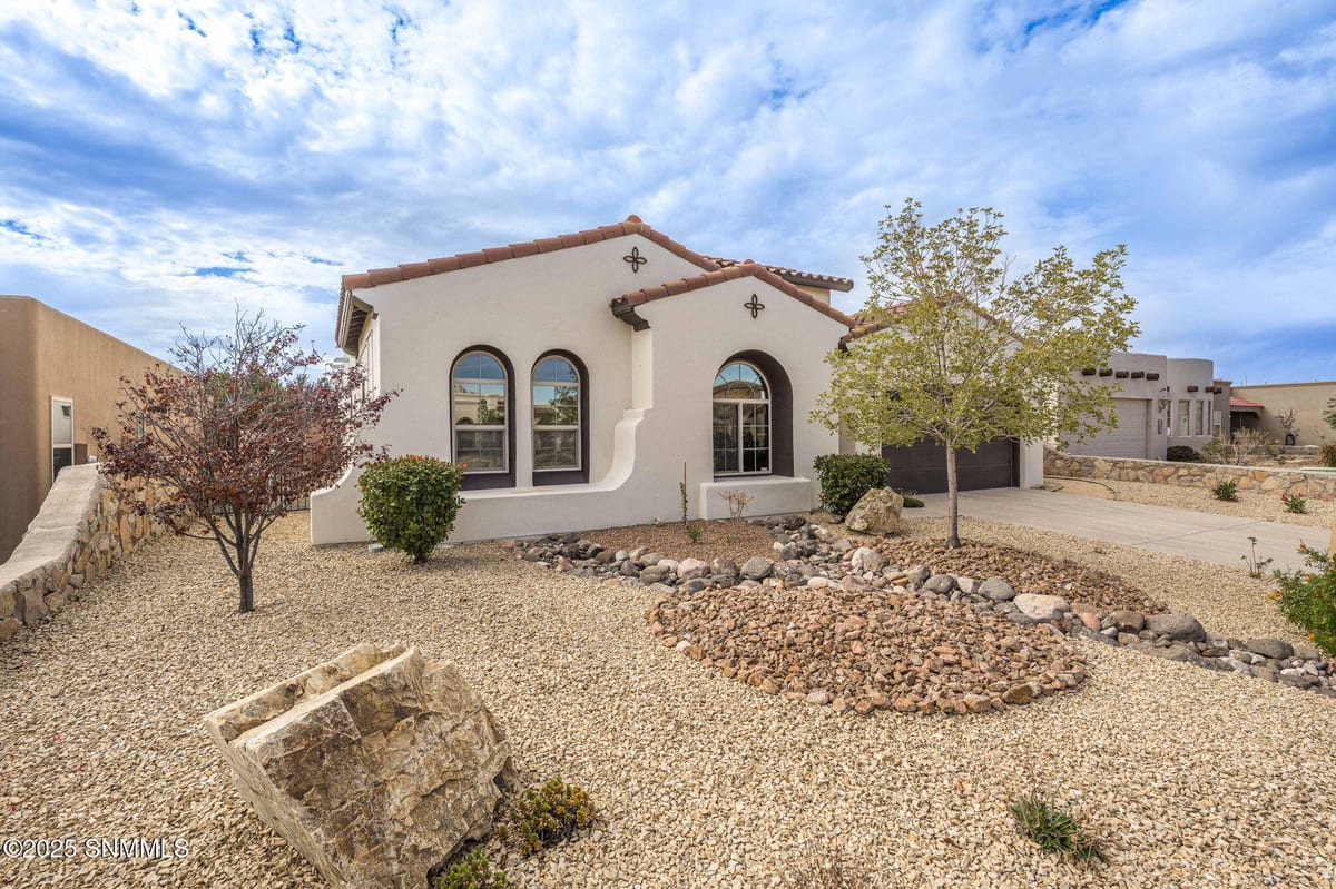 4481 Miramar Arc, Las Cruces, NM 88011 photo 2