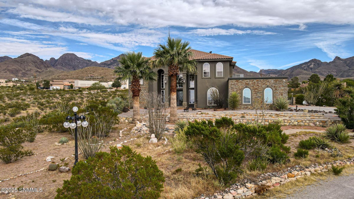 5041 Diamond Mine Road, Las Cruces, NM 88011 photo 1