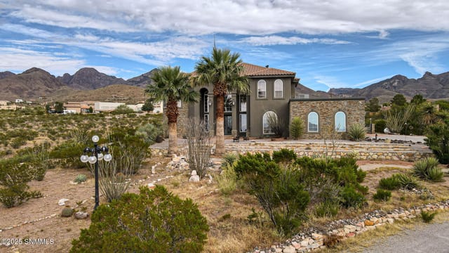 5041 Diamond Mine Road, Las Cruces, NM – 4 bedroom, 4,009 sqft single family residence for sale at $950,000