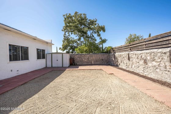 2925 Valle Vista, Las Cruces, NM 88011 photo 3
