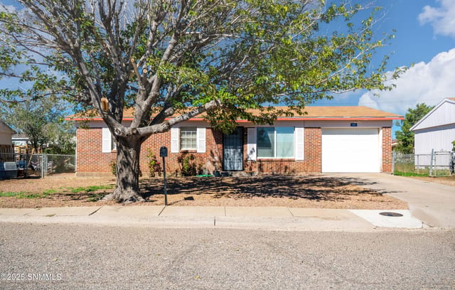 305 Arizona Street, Hurley, NM – 3 bedroom, 1,200 sqft single family residence for sale at $199,000