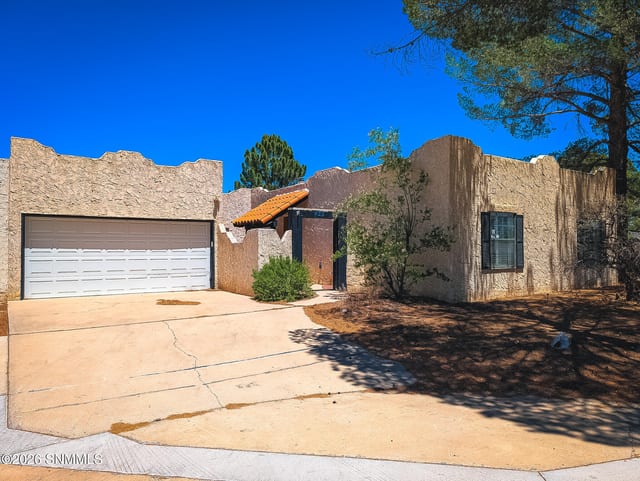 435 Salopek Boulevard, Las Cruces, NM – 3 bedroom, 1,657 sqft townhouse for sale at $290,000