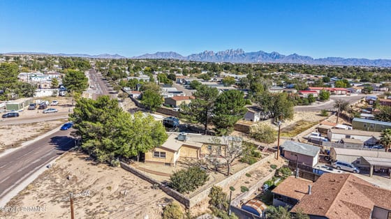 325 Valley View Avenue, Las Cruces, NM 88005 photo 4