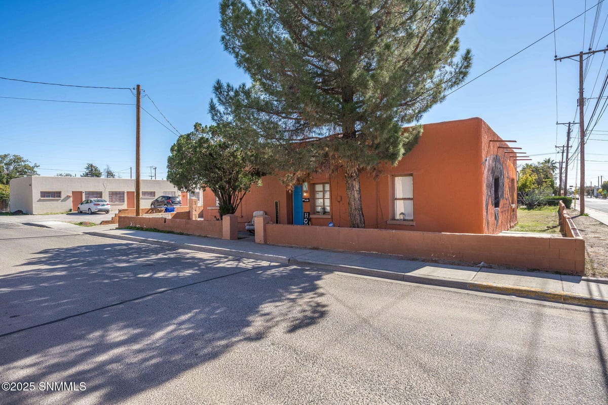 506 E May Avenue, Las Cruces, NM 88001 photo 1