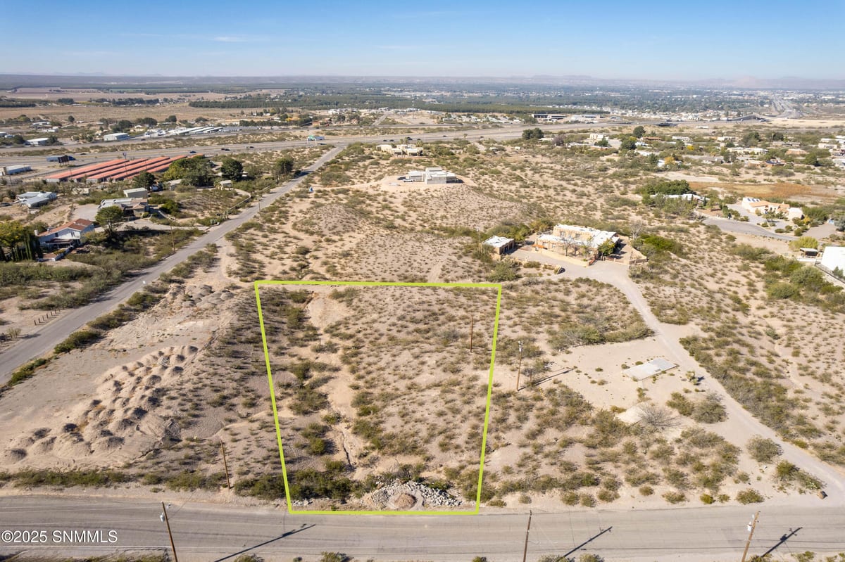 5452 Eagle Pass Road, Las Cruces, NM 88011 photo 1