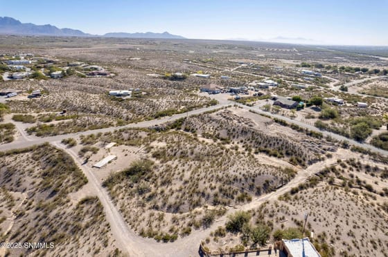 5452 Eagle Pass Road, Las Cruces, NM 88011 photo 3