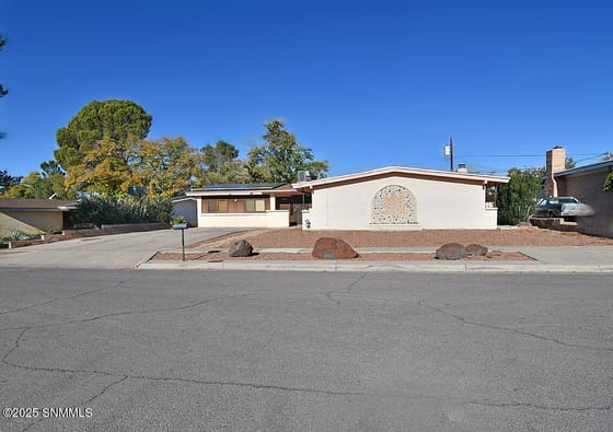 2607 Claude Dove Drive, Las Cruces, NM 88011 photo 5