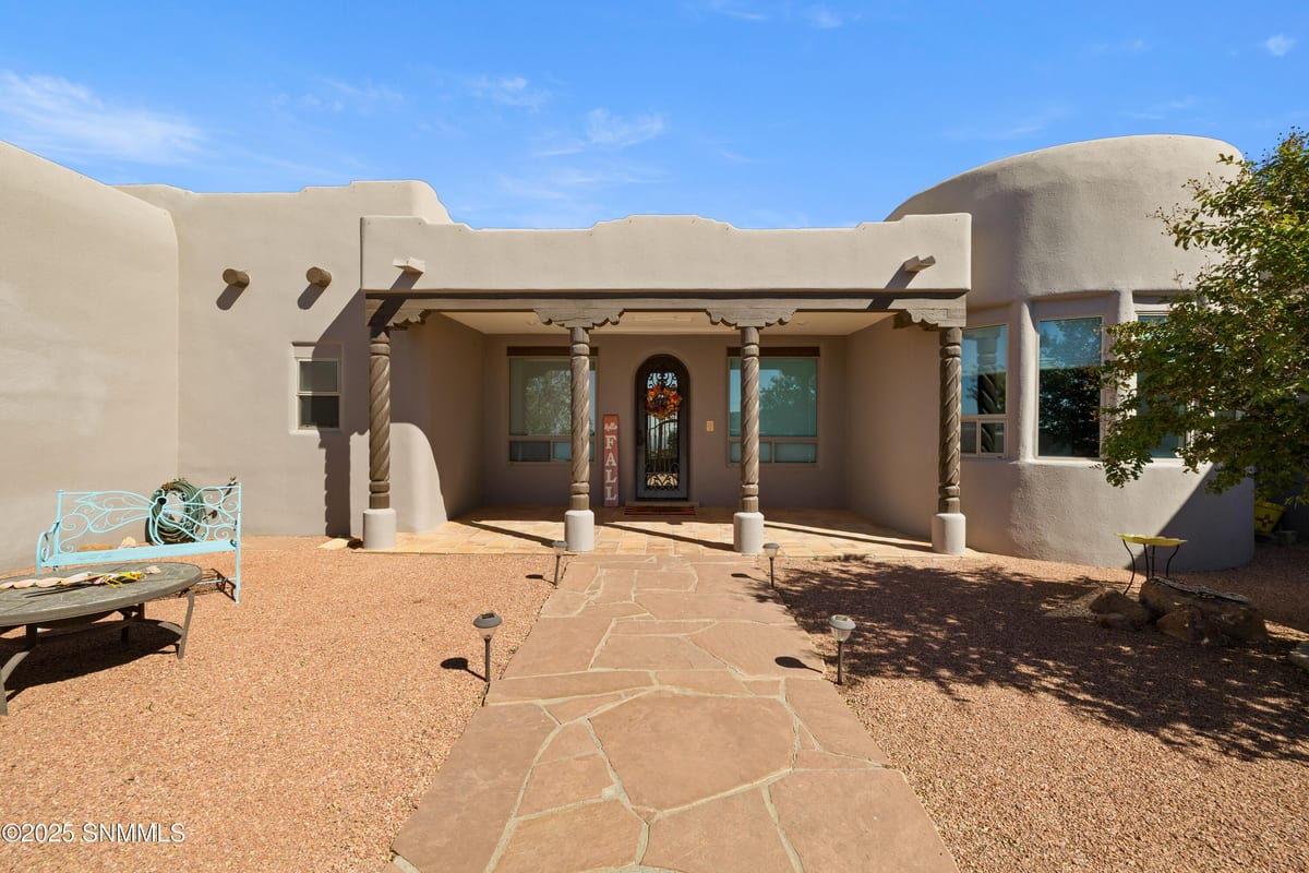 5041 Silver King Road, Las Cruces, NM 88011 photo 4