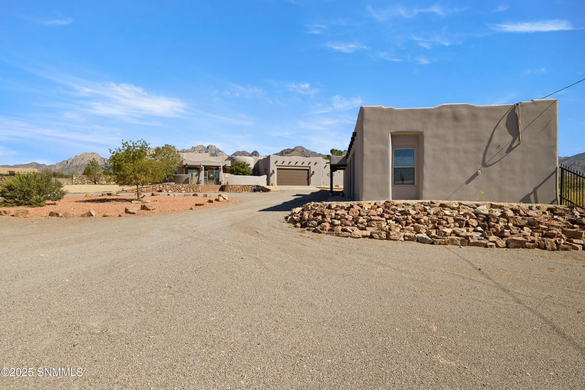 5041 Silver King Road, Las Cruces, NM 88011 photo 6