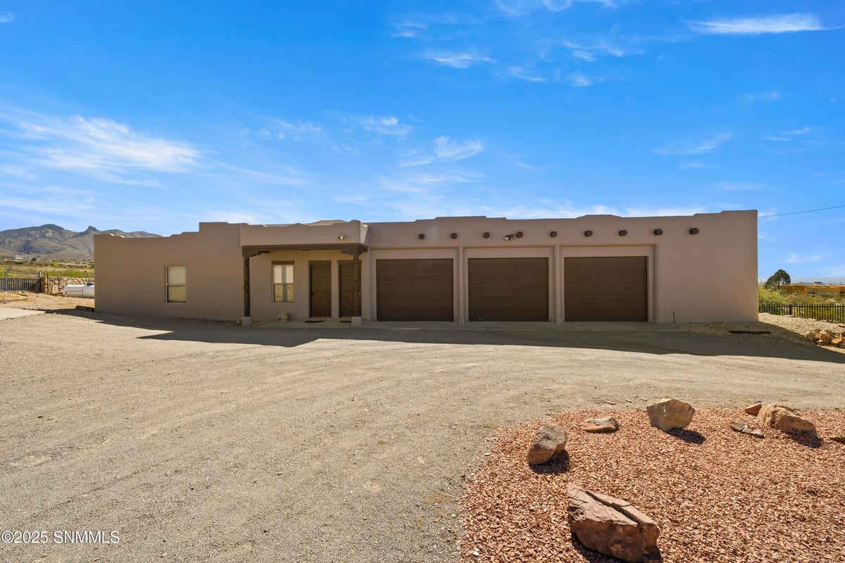 5041 Silver King Road, Las Cruces, NM 88011 photo 8