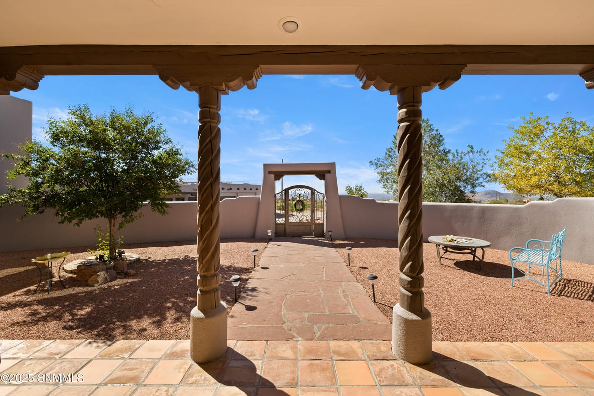5041 Silver King Road, Las Cruces, NM 88011 photo 9