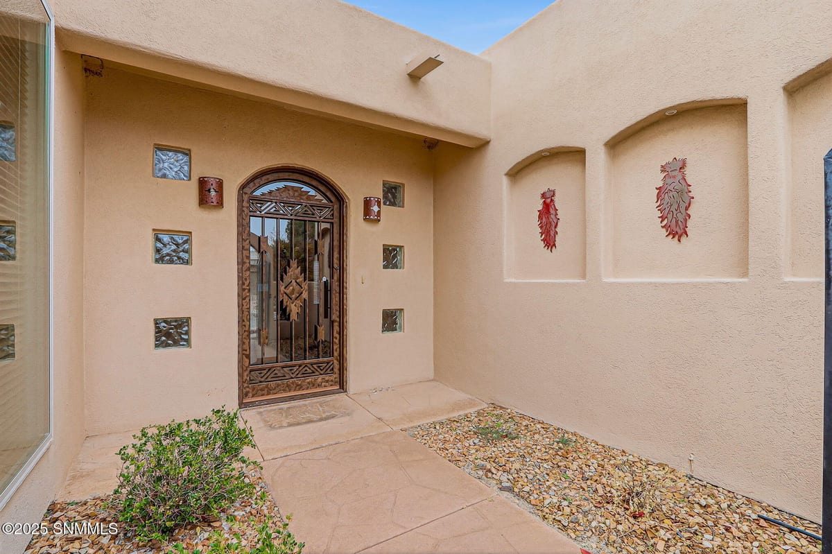 1985 Palm Canyon Drive, Las Cruces, NM 88011 photo 2