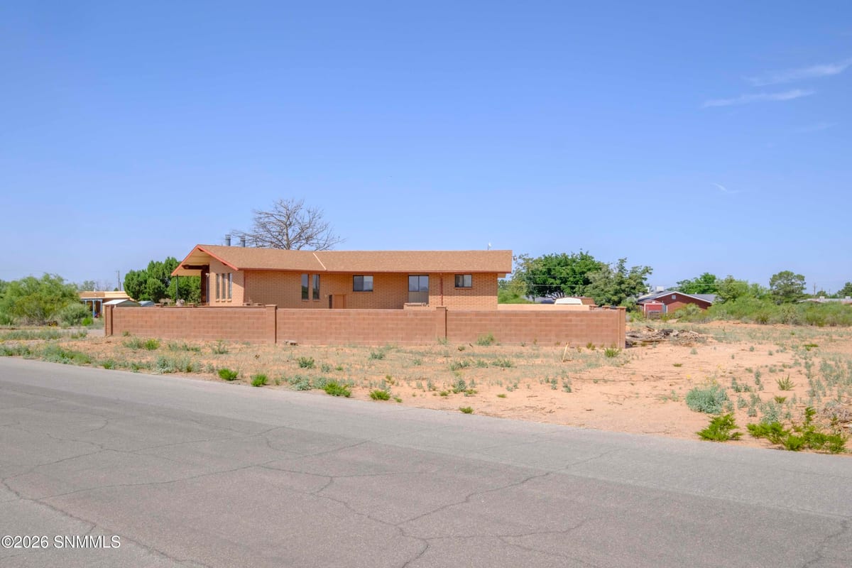 5775 Shadow Hills Road, Las Cruces, NM 88012 photo 6