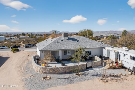4032 Nemesh Drive, Las Cruces, NM 88005 photo 2