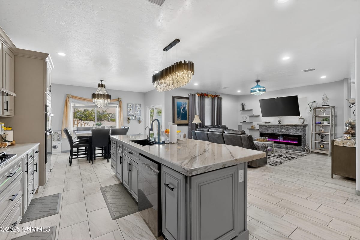 4032 Nemesh Drive, Las Cruces, NM 88005 photo 10